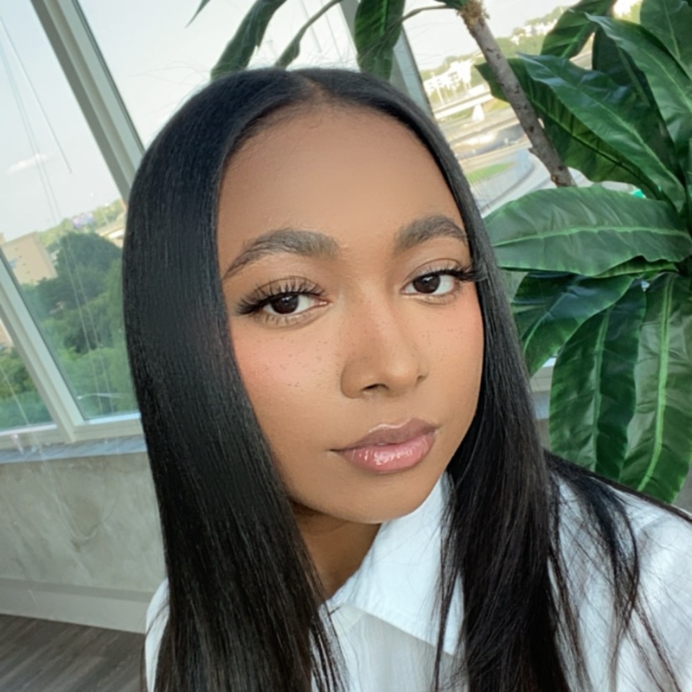 Meet your Posher, Shyla
